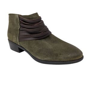 Comfortiva 11W Corliss Green Suede Boho Cottagecore Fairycore NWOB MSRP $149.99